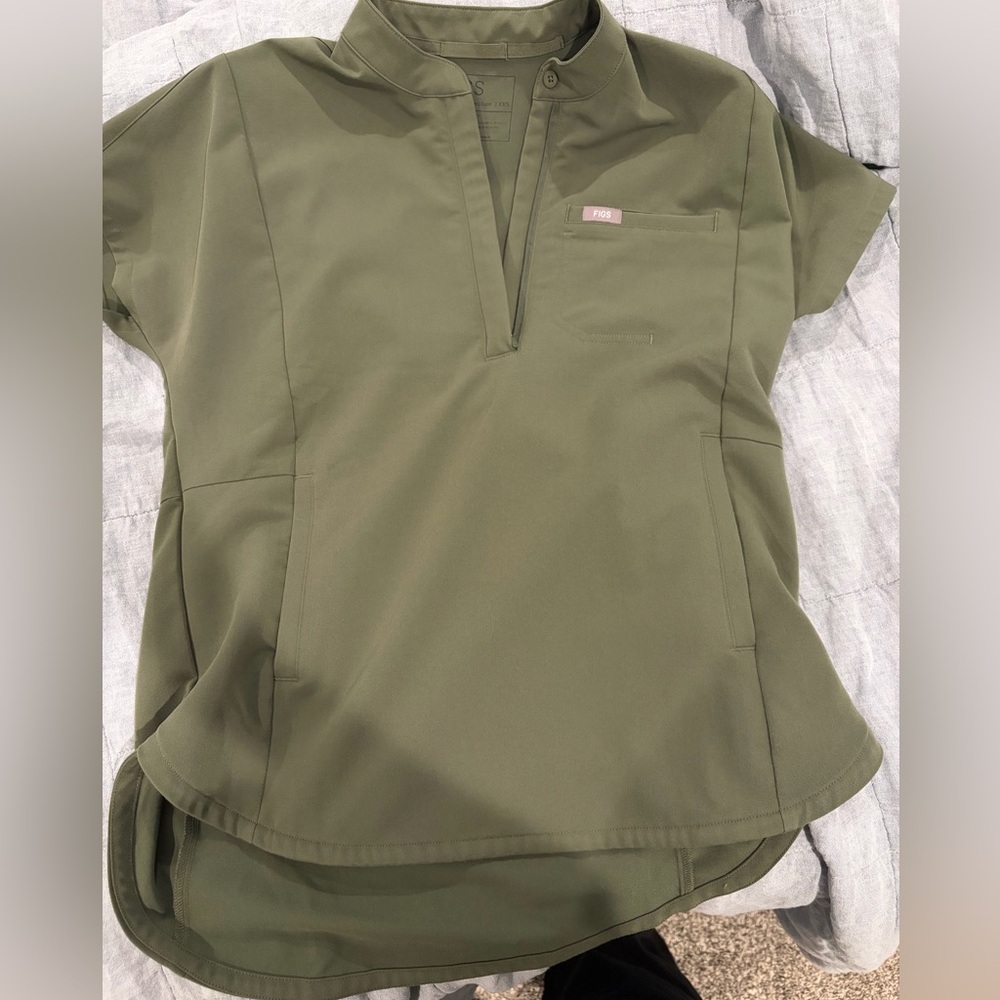 Figs moss green scrub top
